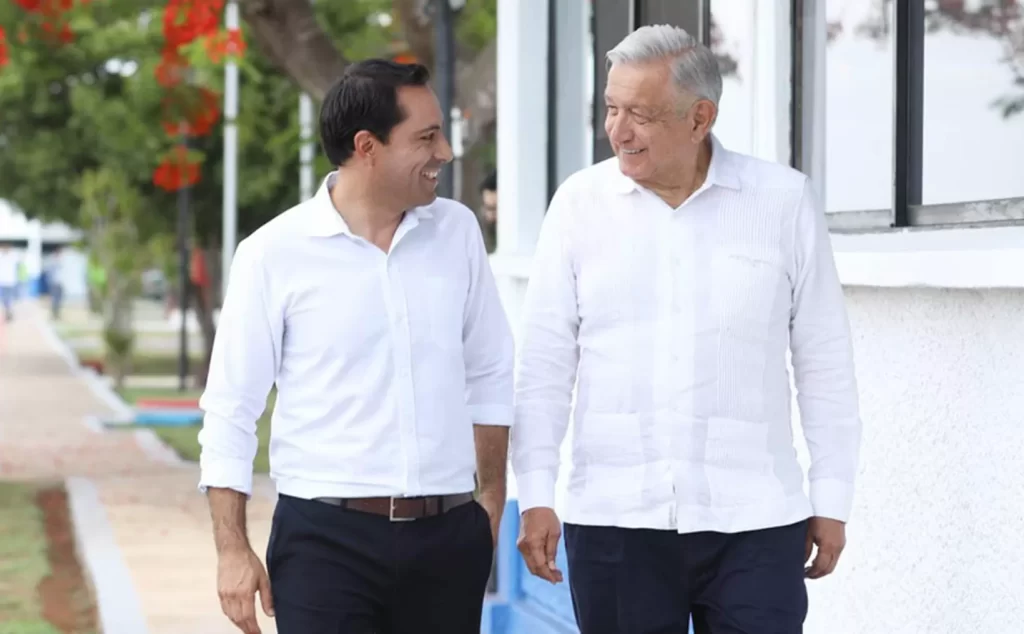 Andrés Manuel López Obrador reconoce labor del gobernador Mauricio Vila Dosal