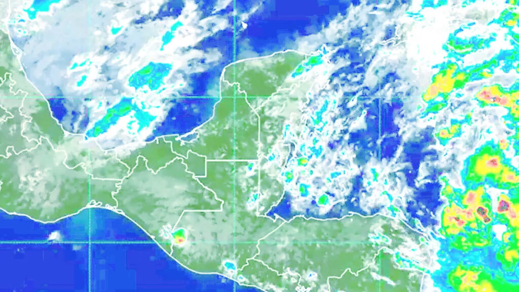 Va de nuez! Yucatán bajo alerta, ante posible ciclón tropical, 50% de probabilidad.