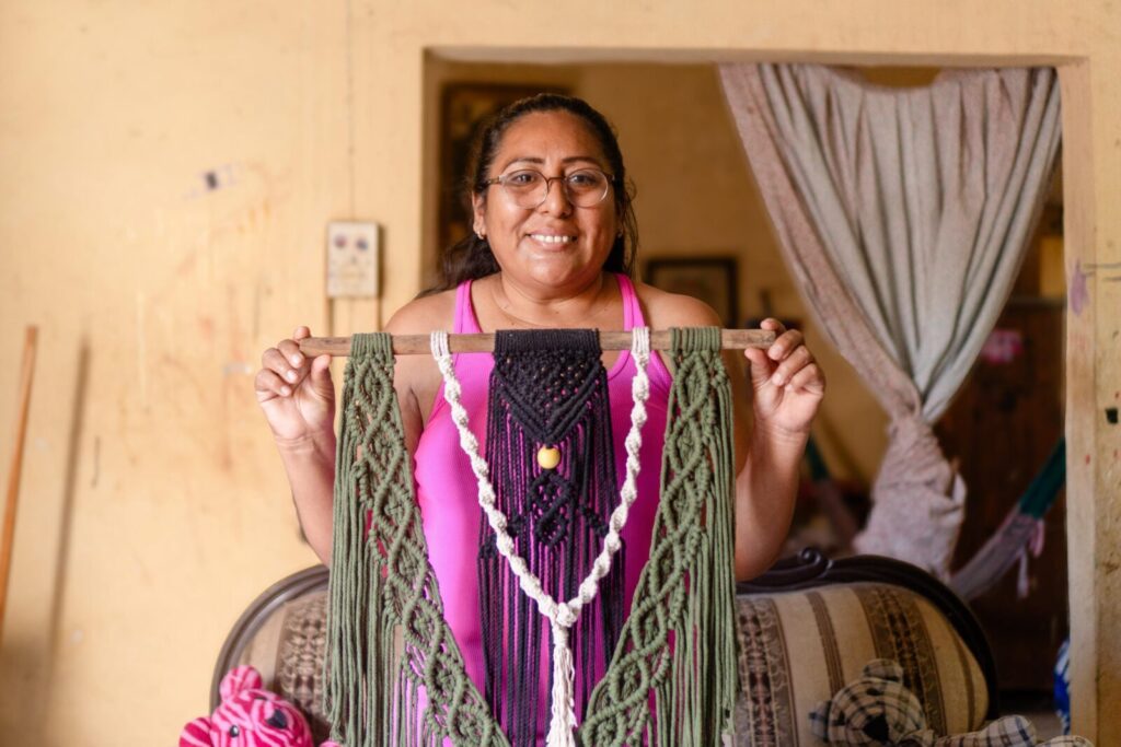 Mujeres renacimiento impulsa a jefas de familia emprendedoras