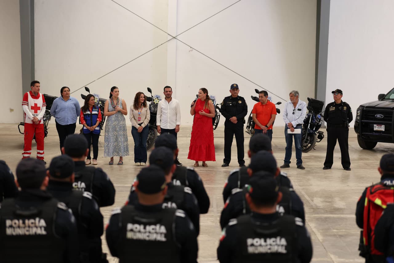 Reconoce Cecilia Patrón a Policía Municipal y Servicios Públicos por un Carnaval seguro y familiar