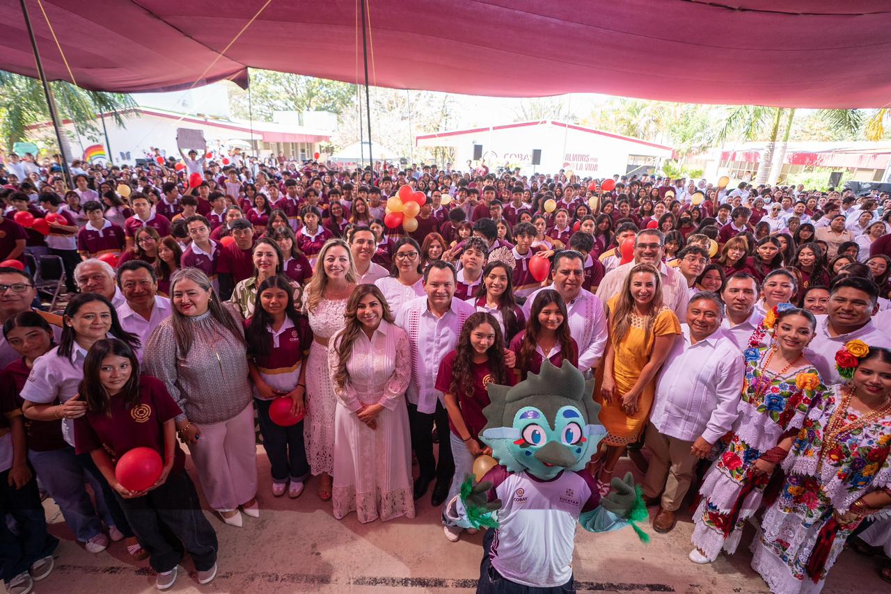 Más de 27 mil estudiantes del Cobay reciben nuevo equipamiento escolar