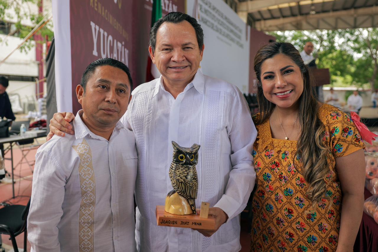 Dotan de insumos y herramientas a más de 1,200 artesanas y artesanos