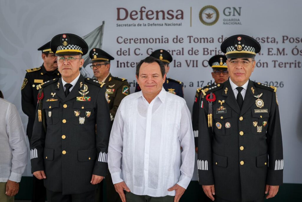 Gobernador Joaquín Díaz Mena asiste a toma de protesta del coordinador interino de la Guardia Nacional en Yucatán