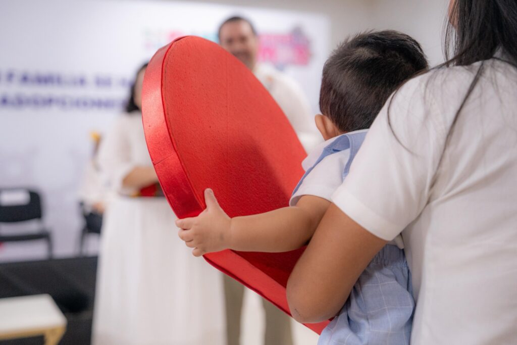 DIF Yucatán concreta adopciones que garantizan el derecho a vivir en familia