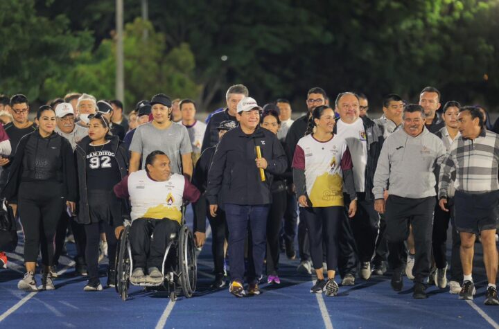 Encabeza Gobernador Joaquín Díaz Mena el 87 aniversario del Estadio Salvador Alvarado