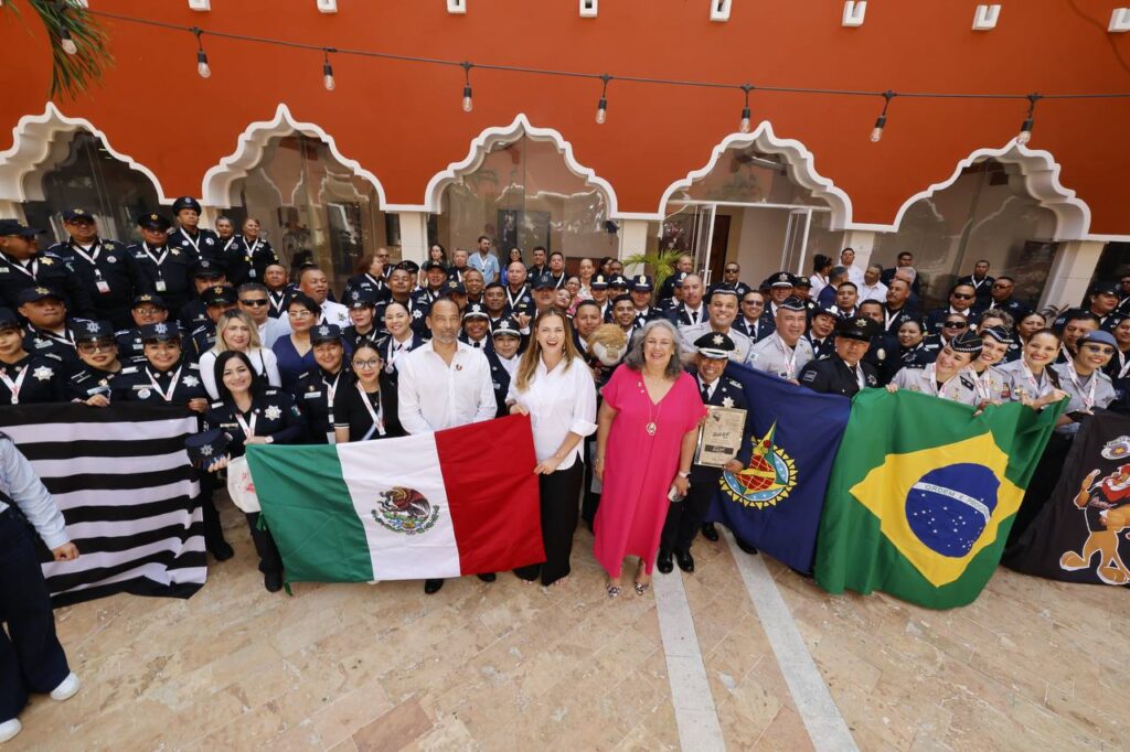 Nuestra policía es la mejor del país porque trabaja en comunidad, con proximidad y desde el diálogo para la prevención: Cecilia Patrón.