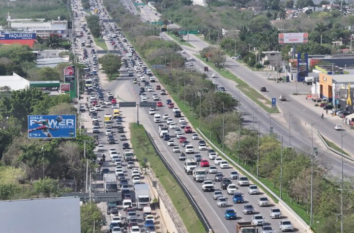 Tráfico en el Periférico de Mérida: un problema en aumento.