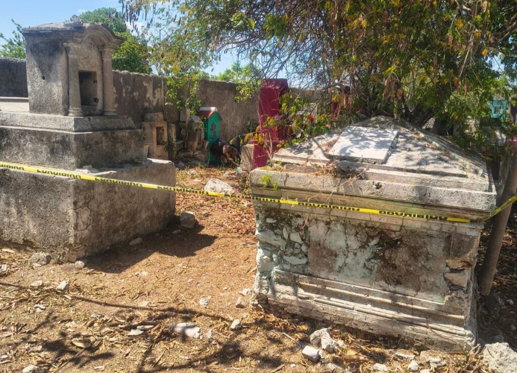 Hallazgo de cadáver en panteón de Mérida moviliza autoridades