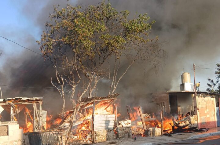 Quemazón deja un muerto y varias casas consumidas en invasión