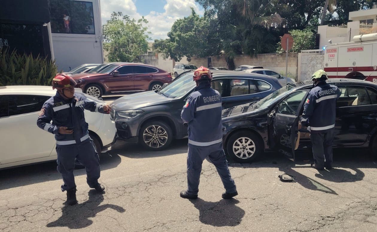 Conductor extranjero provoca colisión múltiple en el norte de Mérida