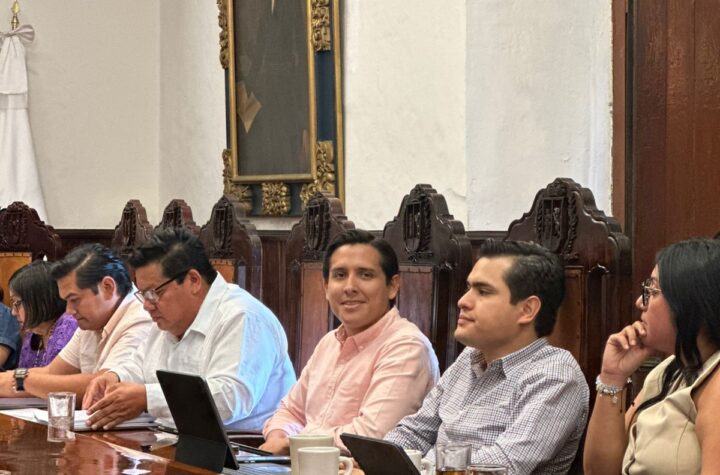 Denuncia Adrián Gorocica patrón de “opacidad e improvisación” en el Ayuntamiento de Mérida
