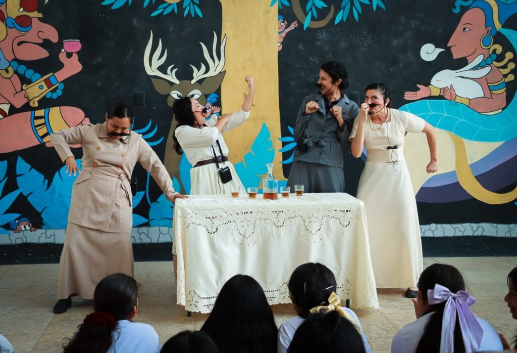 Reviven la historia de cuatro pioneras yucatecas en el Gran Museo del Mundo Maya