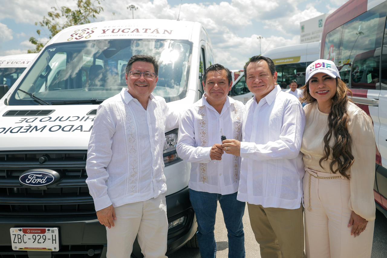 Gobierno de Yucatán impulsa acceso a la salud con nuevas unidades de traslado