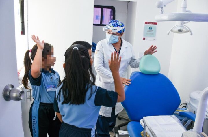 Promueven salud bucal entre las infancias con jornada en unidad dental móvil