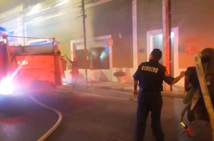 Se reduce a cenizas conocida panadería en el Centro de Mérida