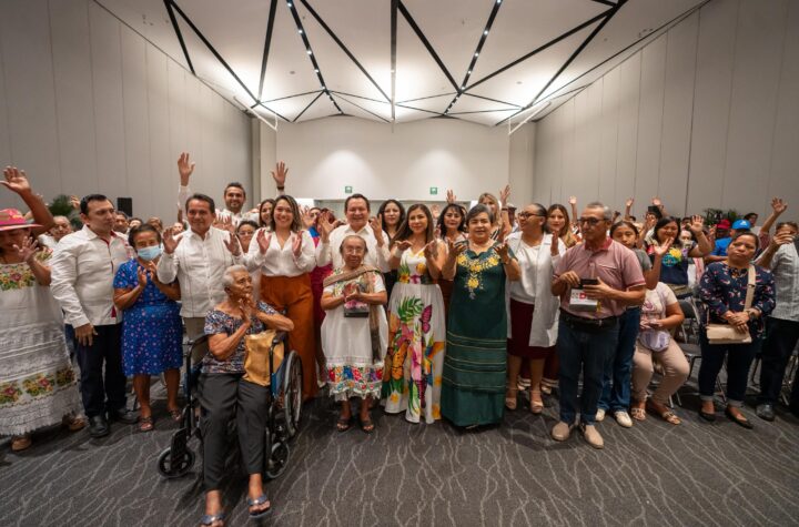 Auxiliares auditivos devuelven la oportunidad de escuchar a más de 100 yucatecas y yucatecos