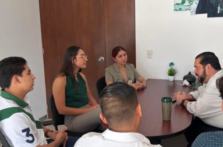 Impulsa Bayardo Ojeda el acceso a la educación con Feria Educativa en Ciudad Caucel.