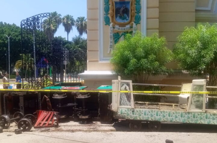 Descarrilamiento del “trenecito” en Parque Zoológico del Centenario deja tres lesionados y evidencia abandono