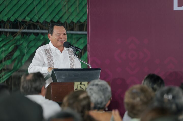 Gobierno de Yucatán atiende planteamientos de familias de Kanasín