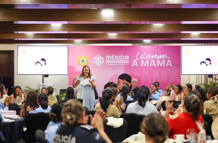 Celebra Cecilia Patrón a las madres meridanas de todos los sectores de la ciudad