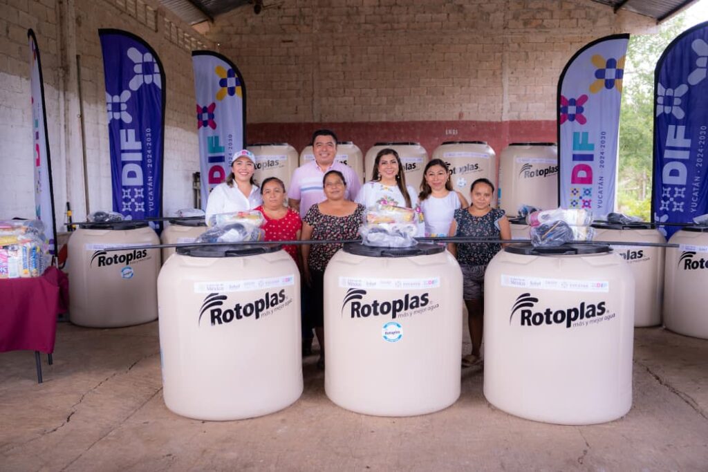 DIF Yucatán entrega apoyos comunitarios y de asistencia social a familias de San Salvador Pisté Akal