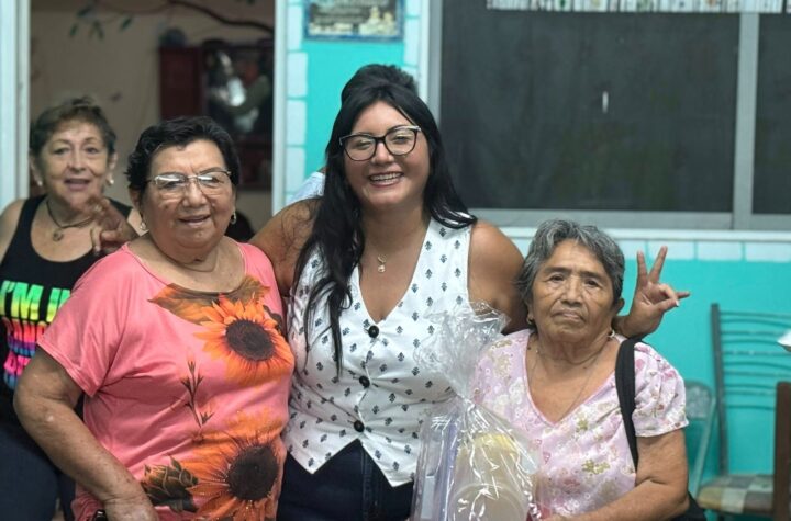 Escucha y cercanía: Georgina Piña recorre colonias de Mérida y celebra a las madres de familia