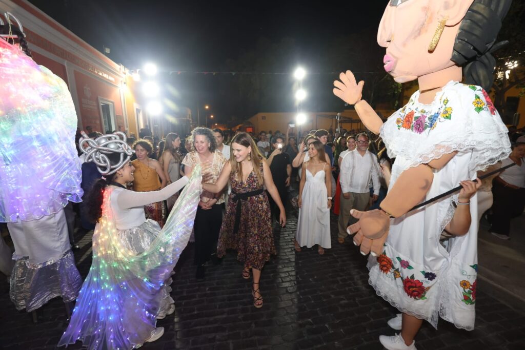 Agradece Cecilia Patrón a todos los asistentes a la Noche Blanca: “Es para todos y llega a todos los rincones de Mérida”