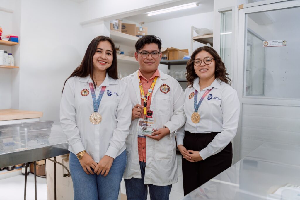 Innovación yucateca gana oro en encuentro científico internacional en Túnez