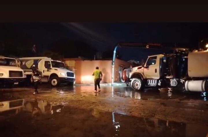 Exigen vecinos de Valle Dorado y Salvador Alvarado Sur soluciones de fondo ante inundaciones; regidora Georgina Piña gestiona apoyo inmediato