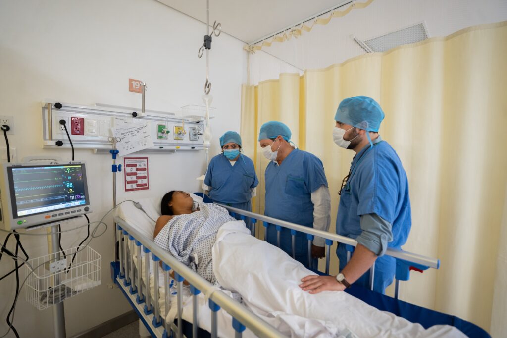 Avanza transformación de la salud en Yucatán con primera cirugía robótica en el estado