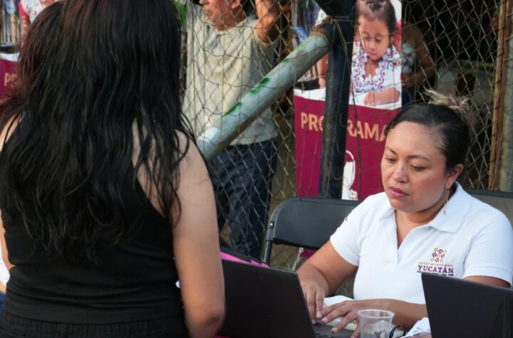 Gobierno del Estado acompaña a beneficiarias de Mujeres Renacimiento