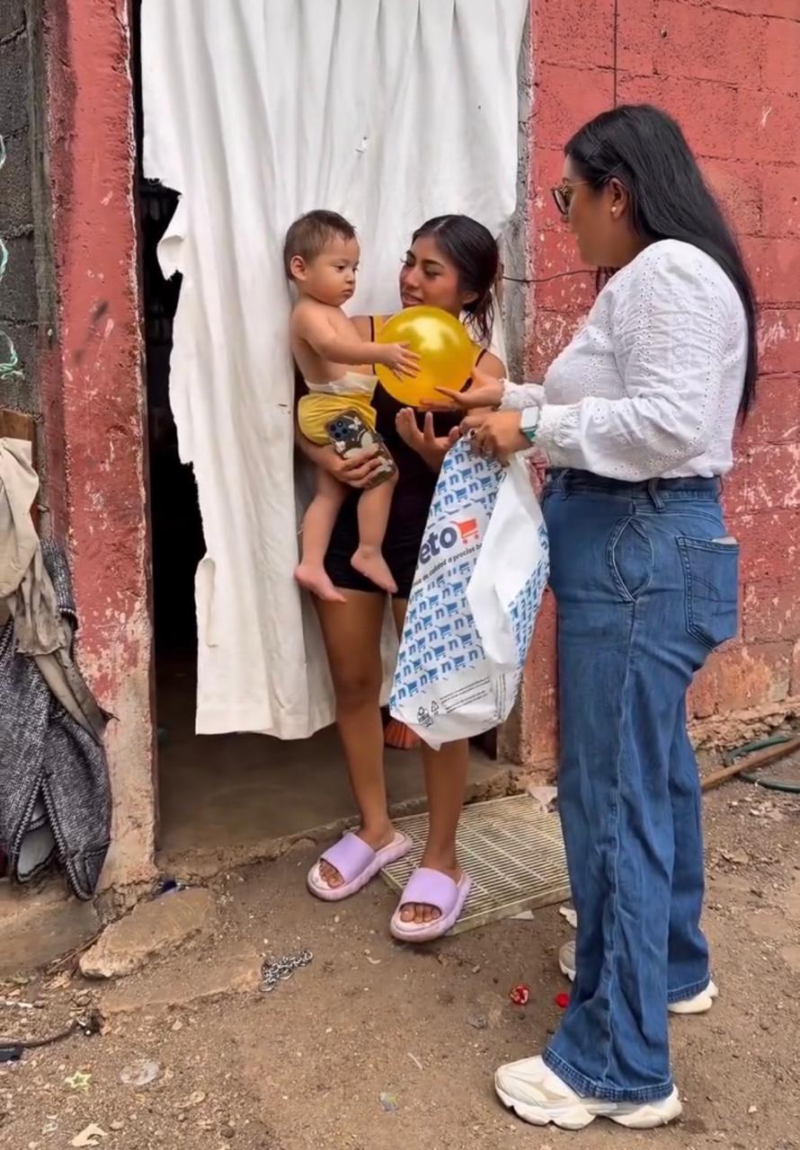 Regidora Georgina Piña gestiona apoyo de vivienda para familia de San Antonio Xluch