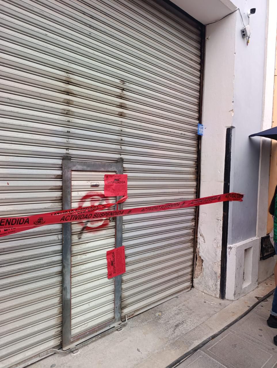 Clausura Ayuntamiento de Mérida establecimiento que operaba fuera de los permisos autorizados en la calle 47