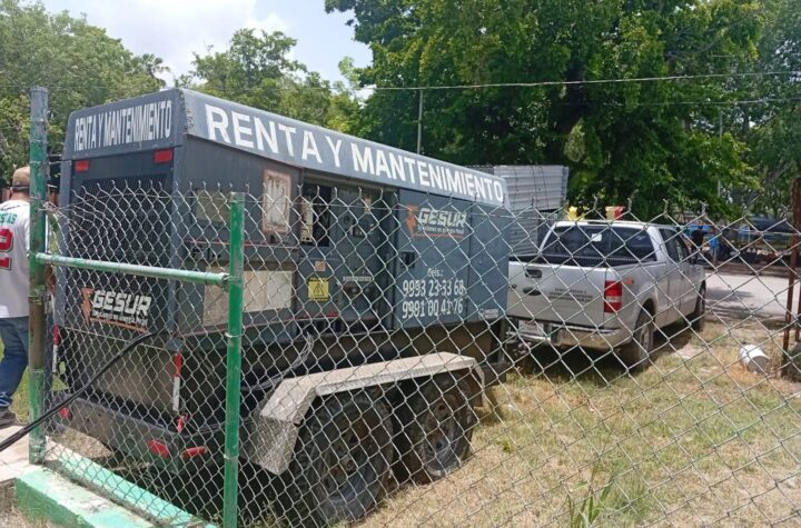Ayuntamiento de Mérida apoya con generador eléctrico para restablecer el suministro de agua potable en Chichí Suárez