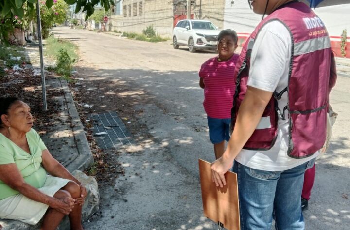 El regidor Adrián Gorocica mapea necesidades urbanas en la colonia El Porvenir