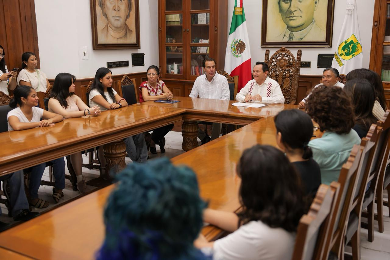Jóvenes que presentarán examen de control a la UNAM recibirán respaldo del Gobierno de Yucatán
