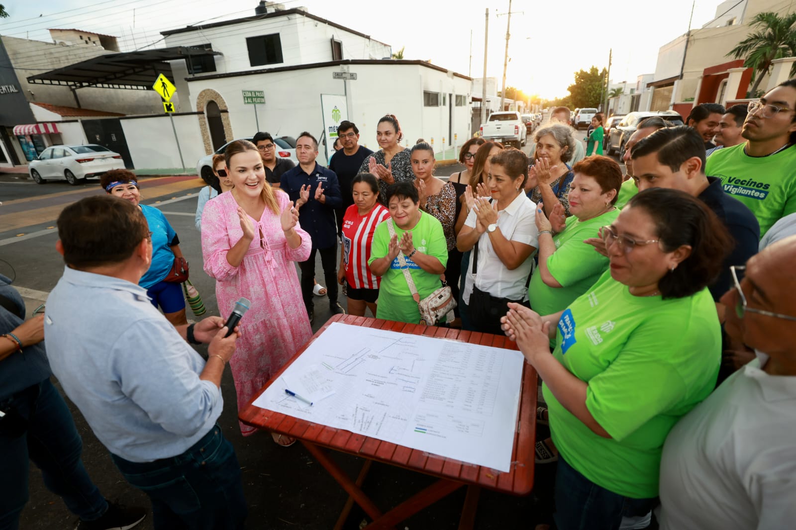 Cecilia Patrón intensifica repavimentación y mantenimiento vial en toda Mérida