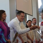 Reconocen talento y tradición de artesanas y artesanos de Yucatán