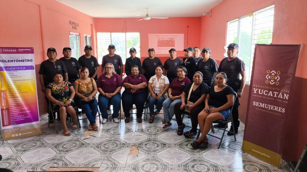 Capacitan a policías de Chikindzonot para atender casos de violencia de género