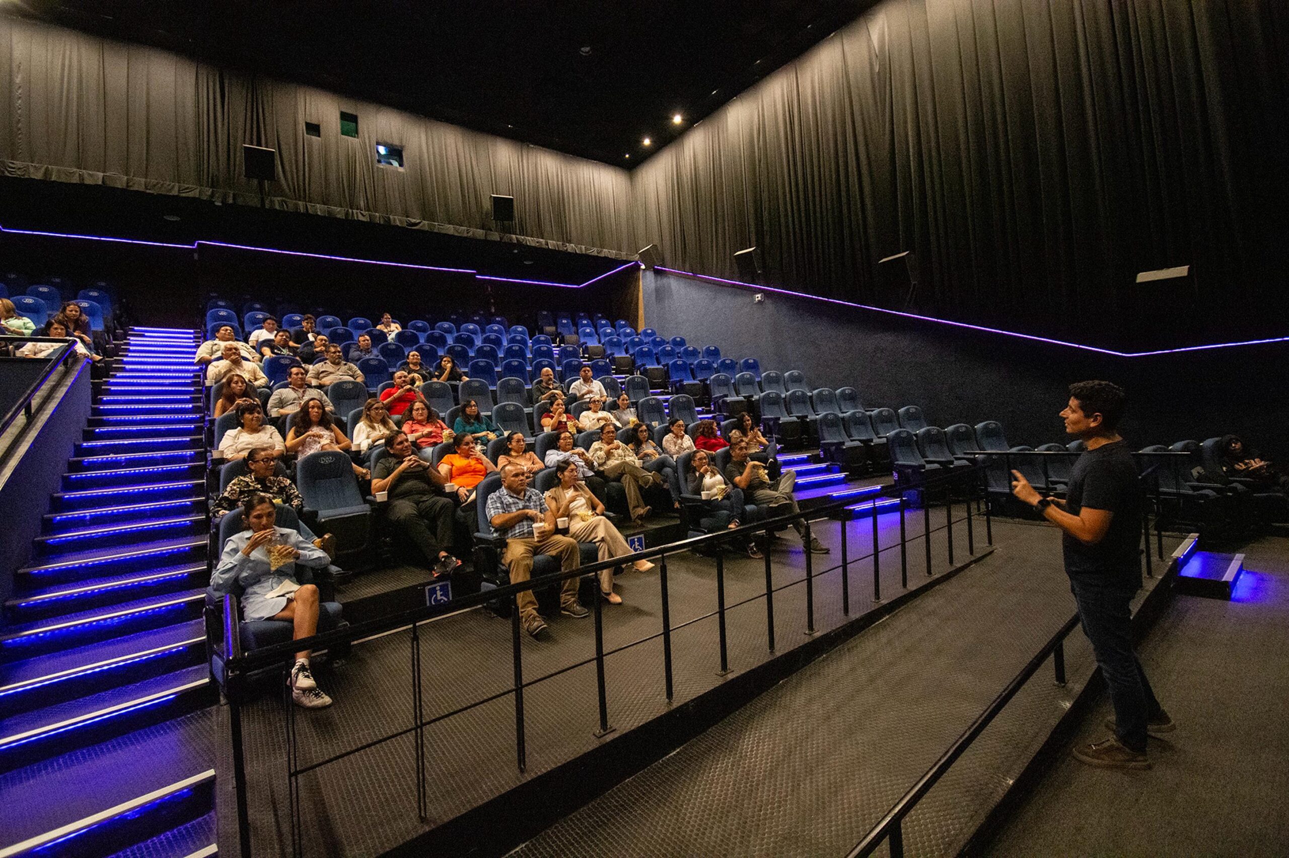 Tecnología láser e iluminación inteligente renovarán la experiencia en Cines Siglo XXI