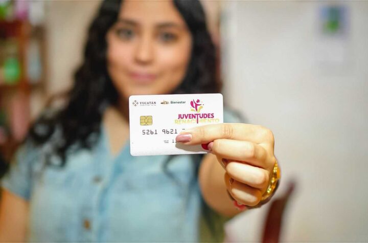 Cumple Renacimiento Maya con apoyo a estudiantes universitarios, abren registro para solicitar becas Juventudes Renacimiento