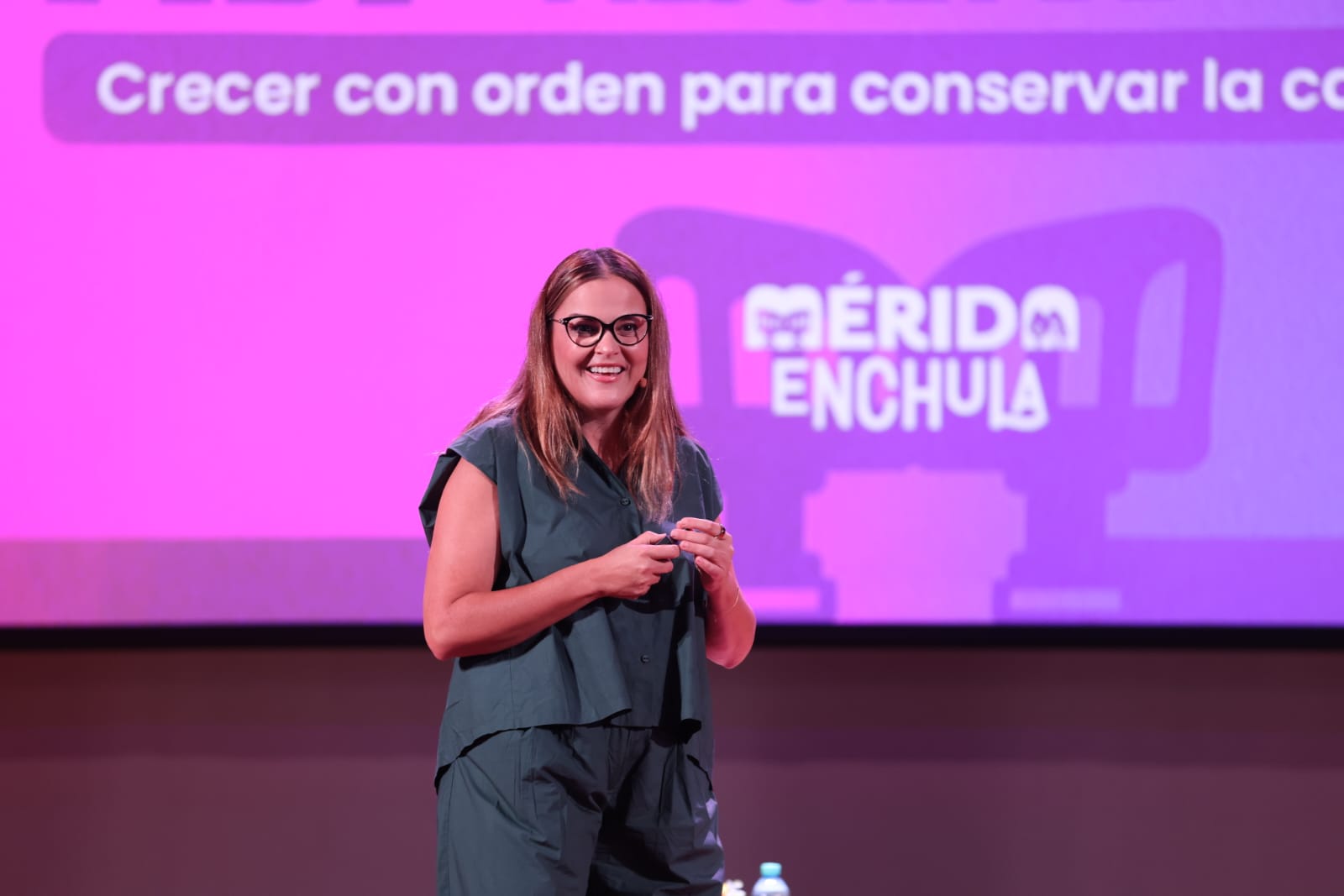Define Cecilia Patrón el momento de Mérida: orden y participación.