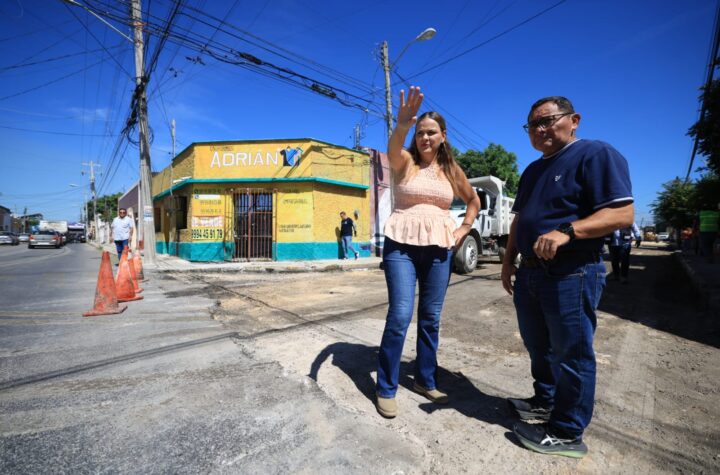 Mérida se enchula calle por calle: Cecilia Patrón supervisa obras de repavimentación en el Centro y el Fraccionamiento Santa Cruz  