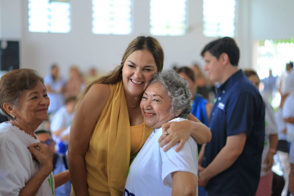 Cecilia Patrón Inaugura el Centro Integral Viva la Vida “Sara Mena”.