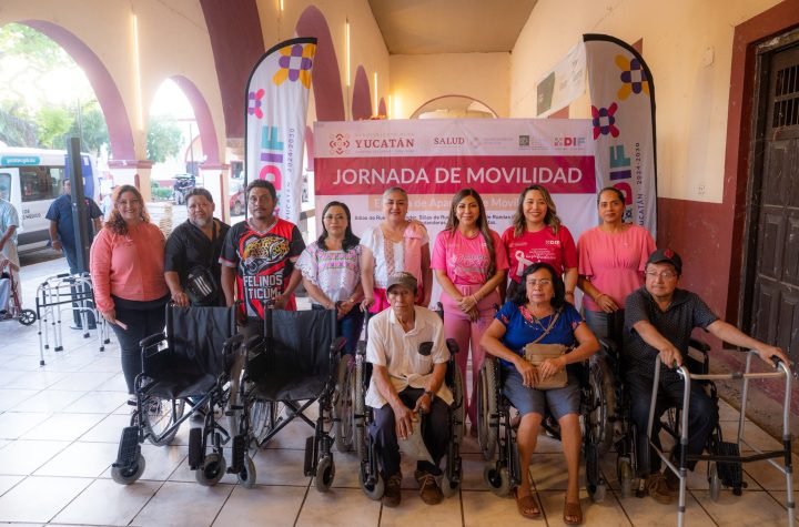 Tekax se ilumina de esperanza con la Caminata de Luz del DIF Yucatán