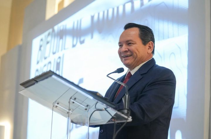 El Gobernador Joaquín Díaz Mena presentó en la Ciudad de México la Bienal de Yucatán, la primera bienal internacional de arte contemporáneo de México