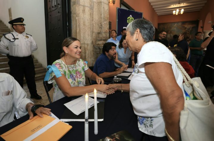 Atiende Cecilia Patrón a las mujeres emprendedoras en el Miércoles Ciudadano: “Este ayuntamiento tiene un apoyo para cada meridana”
