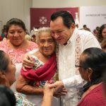 Miriam Esther lleva 10 años recibiendo bebés en Tzucacab; hoy el Gobierno la reconoce: 313 parteras tradicionales de 58 municipios recibirán 3 mil pesos cada bimestre