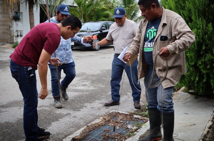 Adrián Gorocica gestiona soluciones para vecinos de Los Almendros III ante problemas de inundaciones